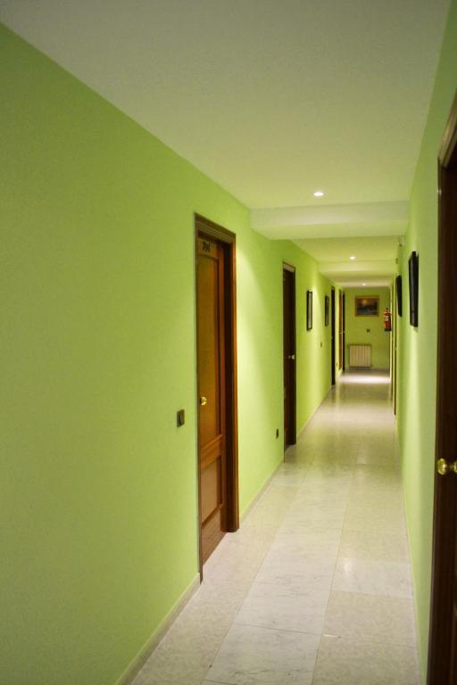 Hostal El Vegano Utiel Zewnętrze zdjęcie