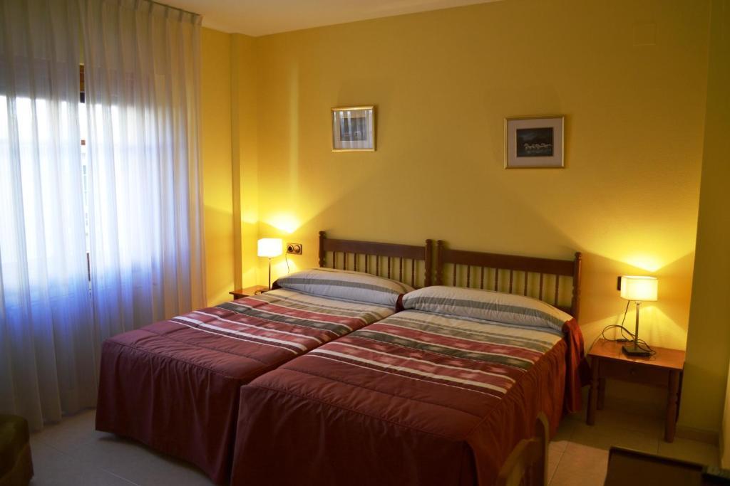Hostal El Vegano Utiel Zewnętrze zdjęcie