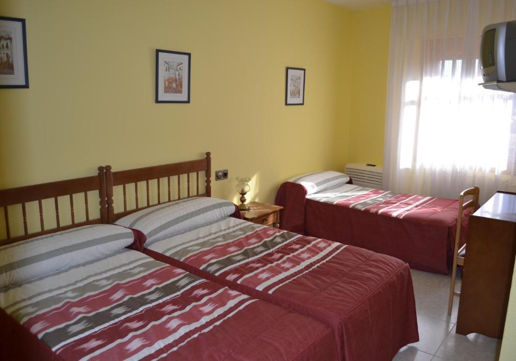 Hostal El Vegano Utiel Zewnętrze zdjęcie